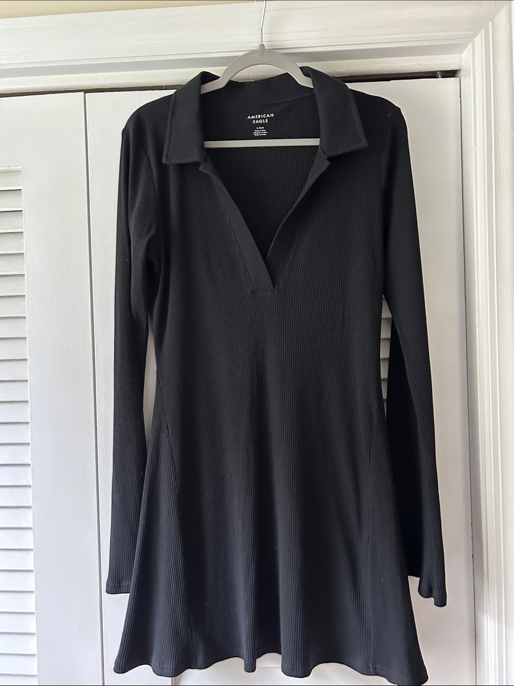 American Eagle Outfitters Black Ribbed Long-Sleeve V-Neck Polo Dress